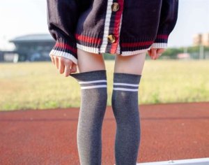 Cross -knee socks Children with long socks Japanese Korean version of the Korean version of the wind high socks of spring, summer, autumn, socks