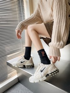 Pure -colored socks in the middle tube letter embroidery socks spring and autumn pile of socks summer autumn leisure sports socks